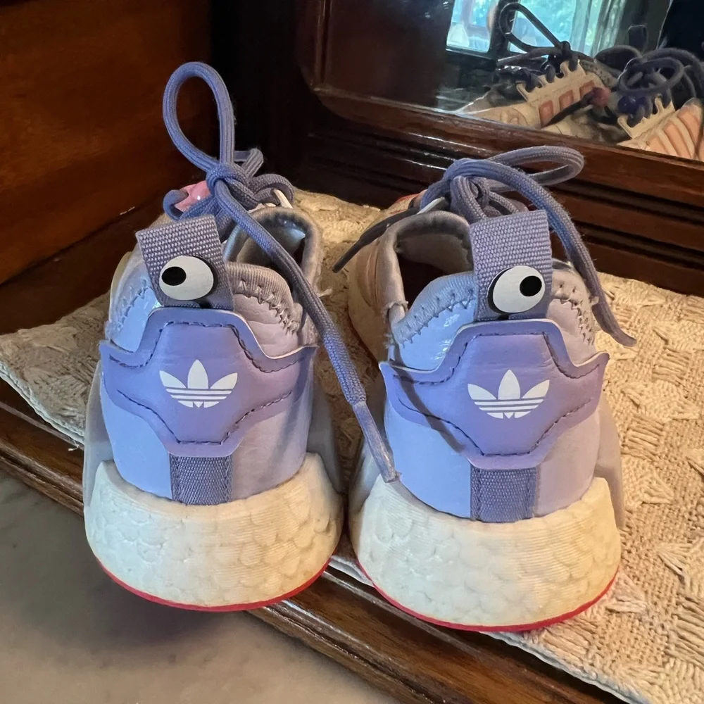 ADIDAS x Disney Pixar Monster's Inc. Boo NM R1 Embroidered Floral Sneakers Sz 11